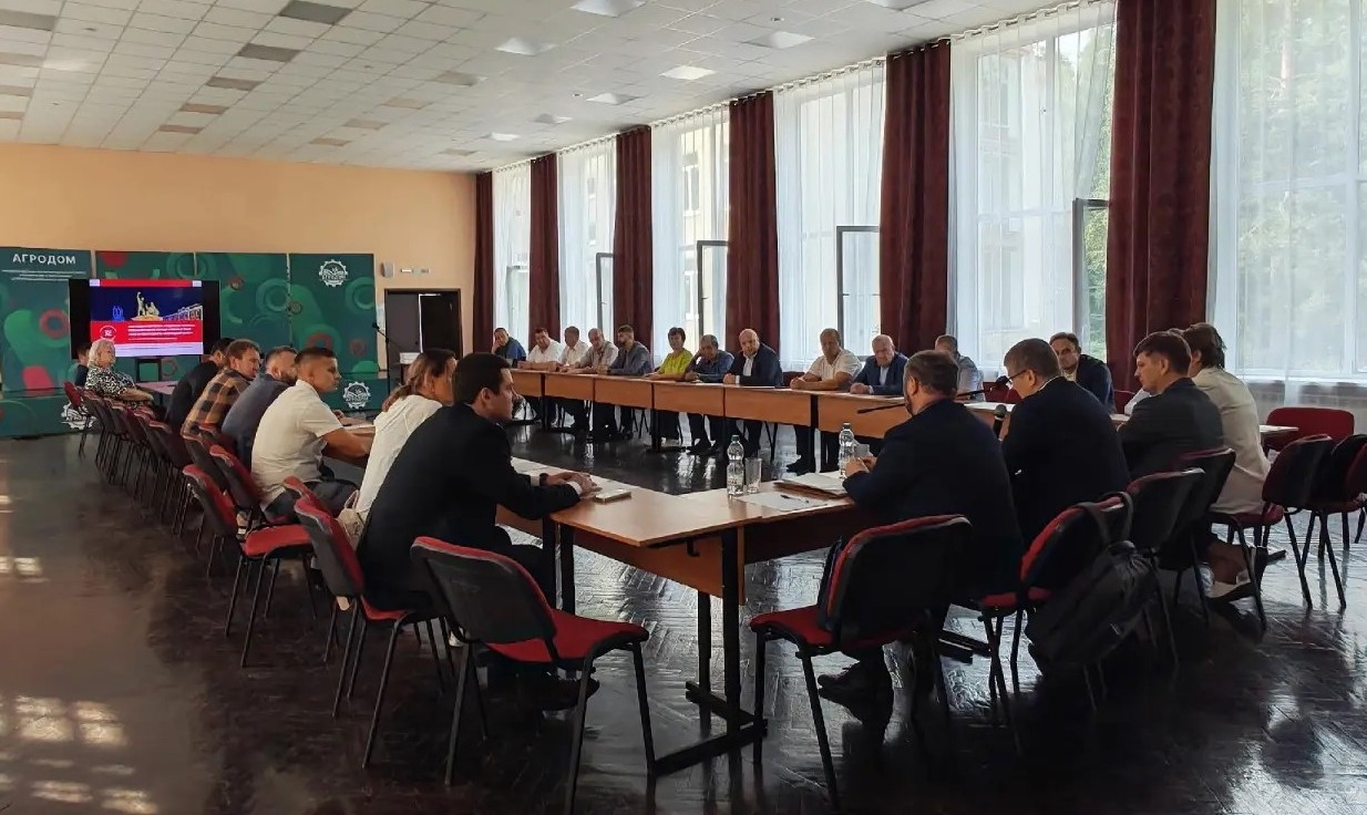 Фонд Народного Единства провел рабочую встречу в Зеленом Городе